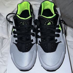 Kids Hurache Sneakers